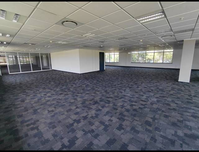 4,541M² OFFICE TO LET IN WATERFALL